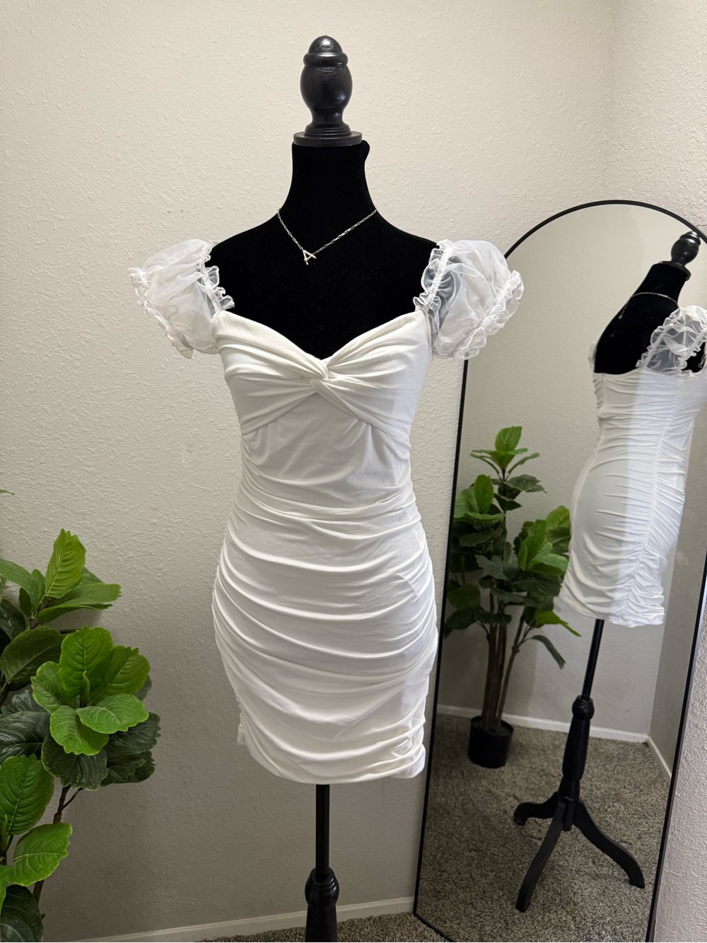 Elegant White Ruched Mini Dress with Puff Sleeves